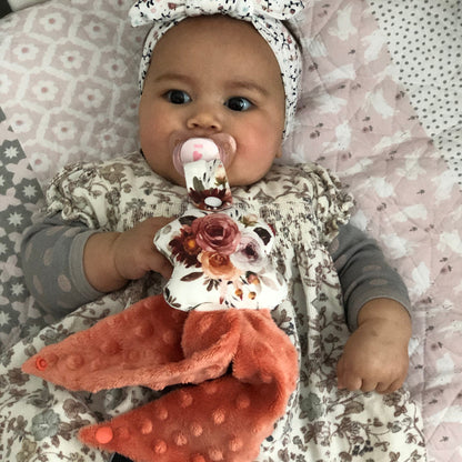 Versatile Cuddly - Vintage Roses